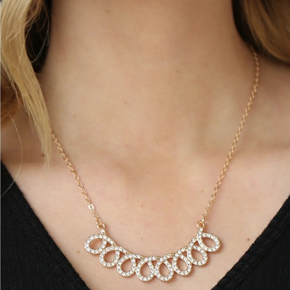 Jewelry - Elegant Gold Necklace with Crystal Accents